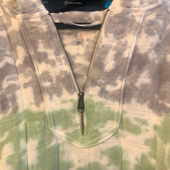 Trapped in Paradise pullover FP Movement Multicolor Tie-dye hoodie - Picture 12 of 13